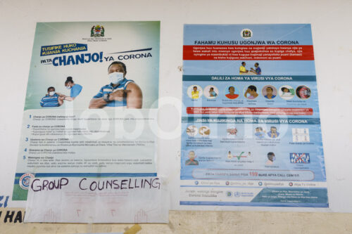 Gesundheitstipps in der RBTC-JE-Klinik (Tansania, RBTC-JE) - lobOlmo Fair-Trade-Fotoarchiv