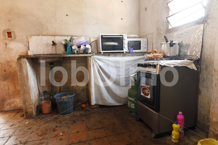 Küche einer Zuckerrohrbauernfamilie (Paraguay, Manduvira) - lobOlmo Fair-Trade-Fotoarchiv