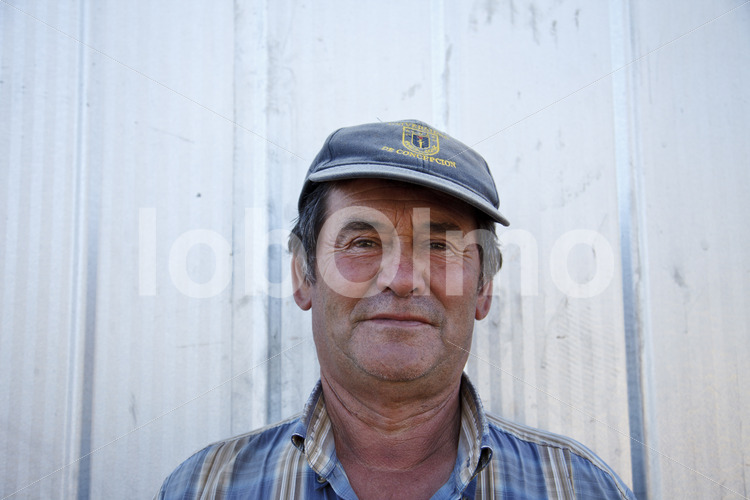 Winzer (Chile, Vinos Lautaro) - lobOlmo Fair-Trade-Fotoarchiv
