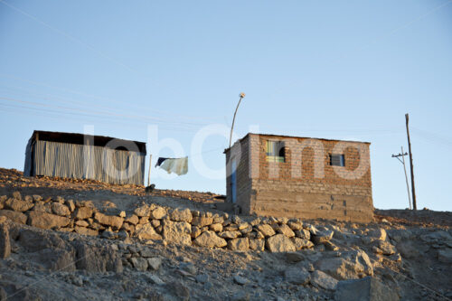 Wohnhaus einer Goldgräberfamilie (Peru, SOTRAMI) - lobOlmo Fair-Trade-Fotoarchiv